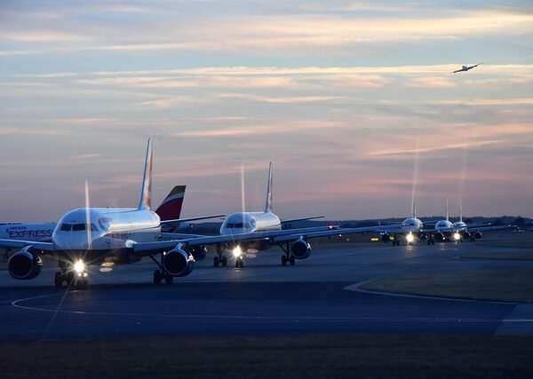 Water outage at London’s Gatwick airport